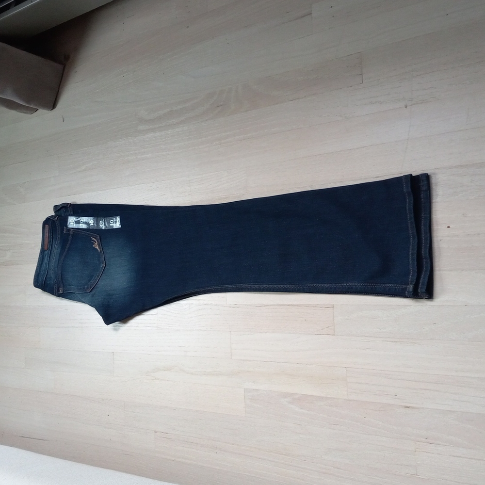 Express barely boot low rise jeans